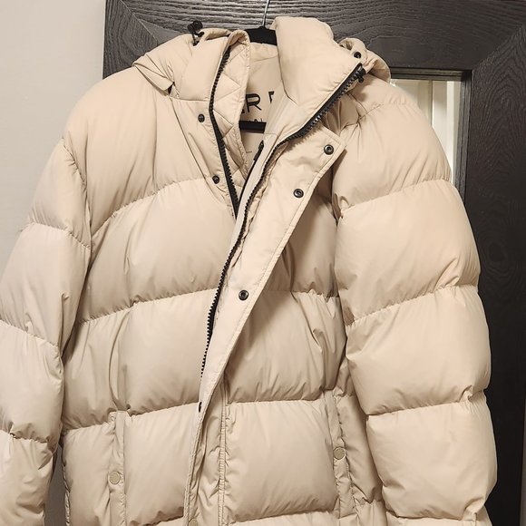 Aritzia Super Puff Original XL *Brand new* jacket - Picture 3 of 6